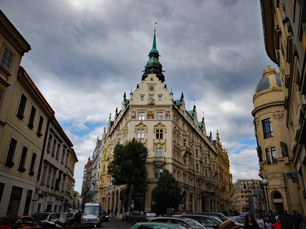 Prager Altstadt mit Kindern