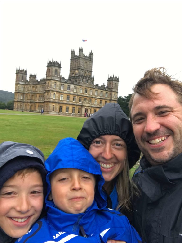 highclere-castle-downton-abbey-england-roadtrip-mit-kindern