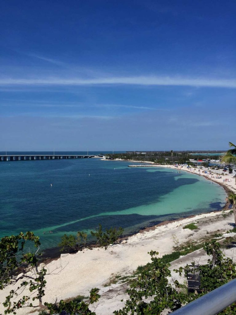 Bahia-Honda-State-Florida-bruecke-bridge-key-west-mit-kindern