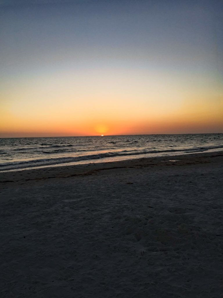 sonnenuntergang-strand-Fort-Myers-Golf-von-Mexiko-rundreise-florida-mit-kindern-2-wochen