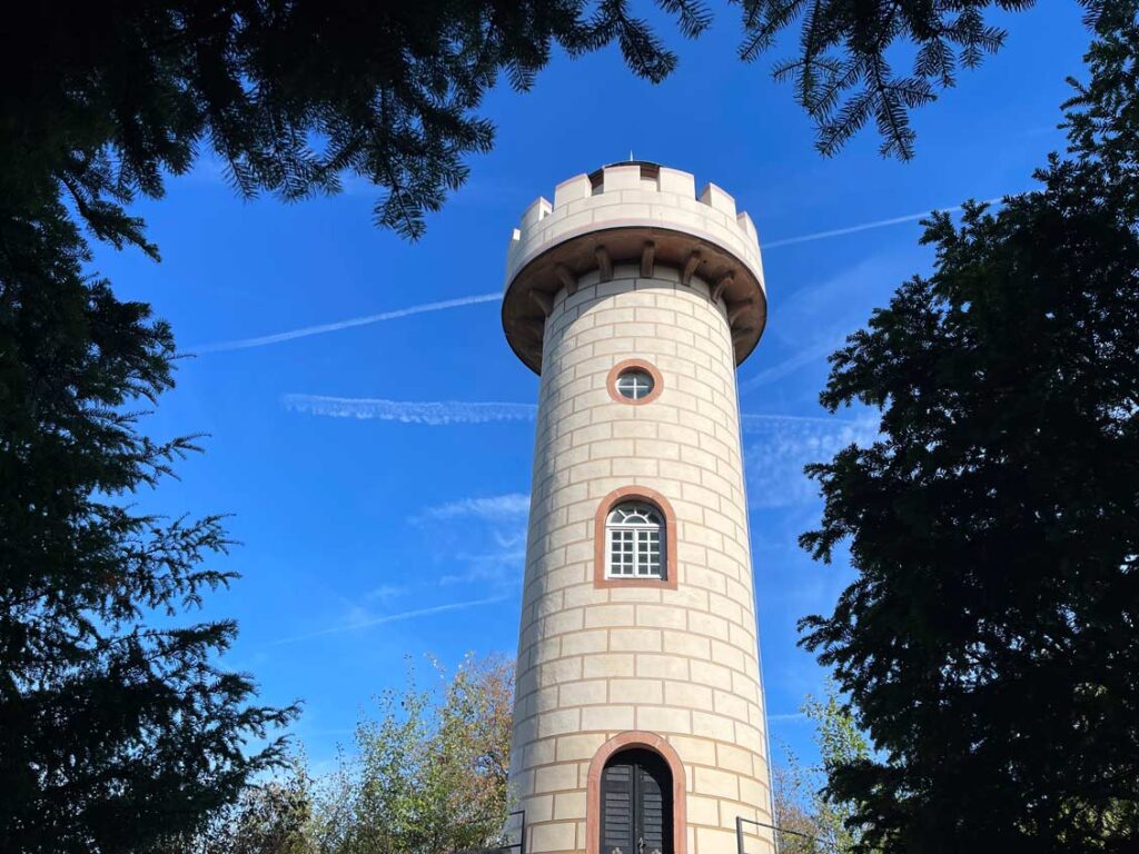 turm park schoenbusch ausflugstipp