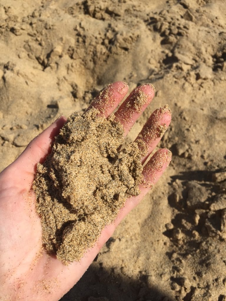 Lanzarote mit Kindern - mit dem Mietwagen mitten durch Vulkanlandschaften Sandstrand Lanzarote