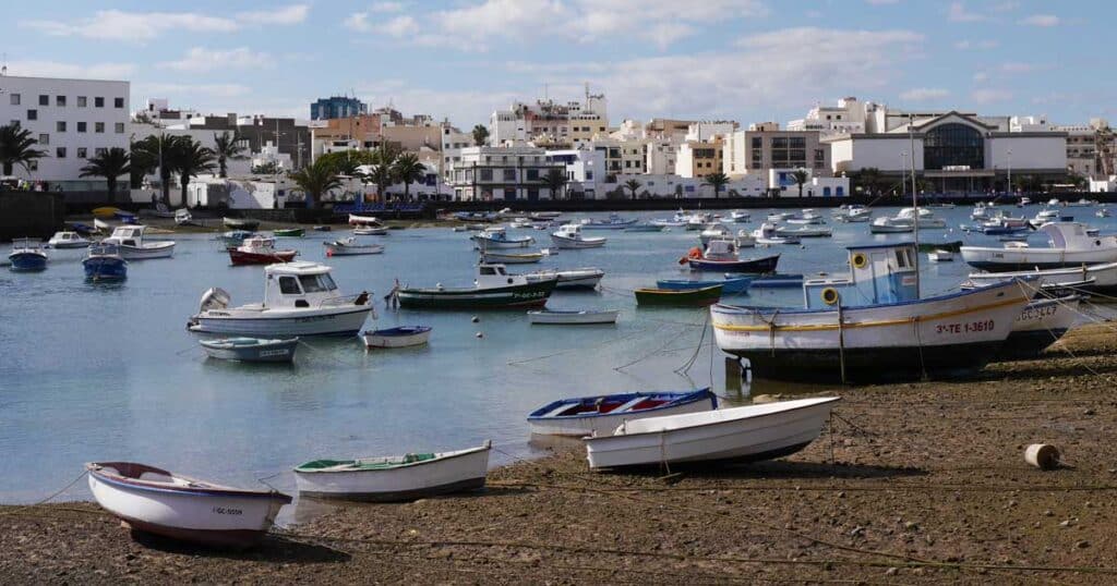 hafen in lanzarote