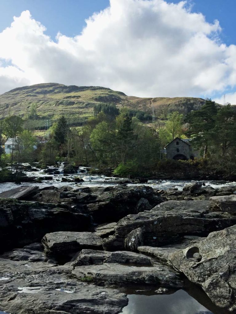Mit Kindern durch Schottland reisen Falls of dorchart