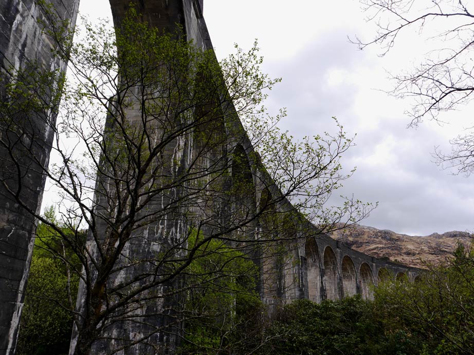 Mit Kindern durch Schottland reisen Zugbrücke Glennfinnan in Schottland