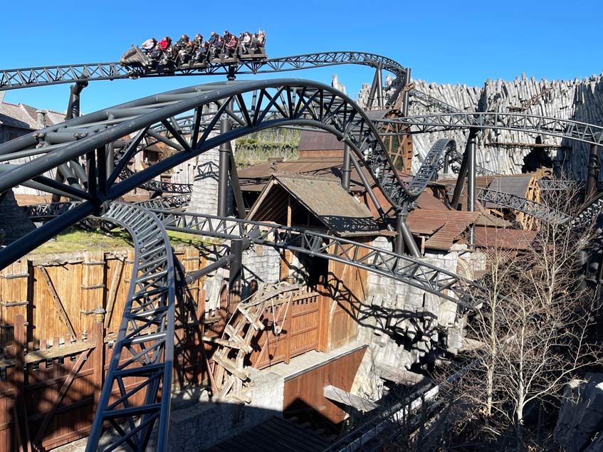 Köln mit Kindern - Sehenswürdigkeiten für den Familientrip achterbahn-taron-phantasialand