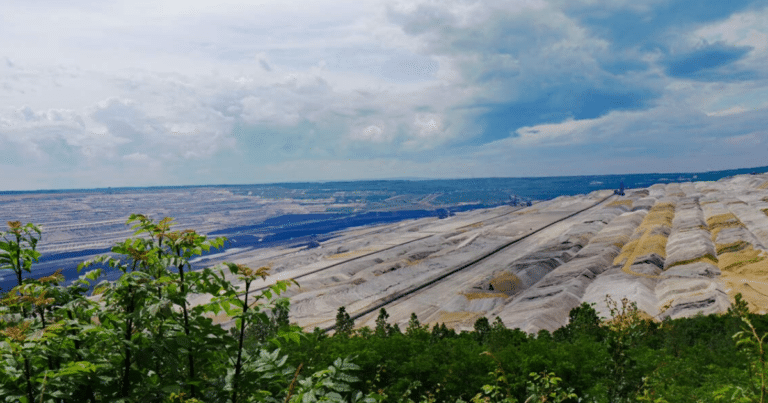 Mehr über den Artikel erfahren Tagebau Hambacher Forst
