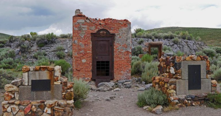 Mehr über den Artikel erfahren Mono Lake und Geisterstadt Bodie