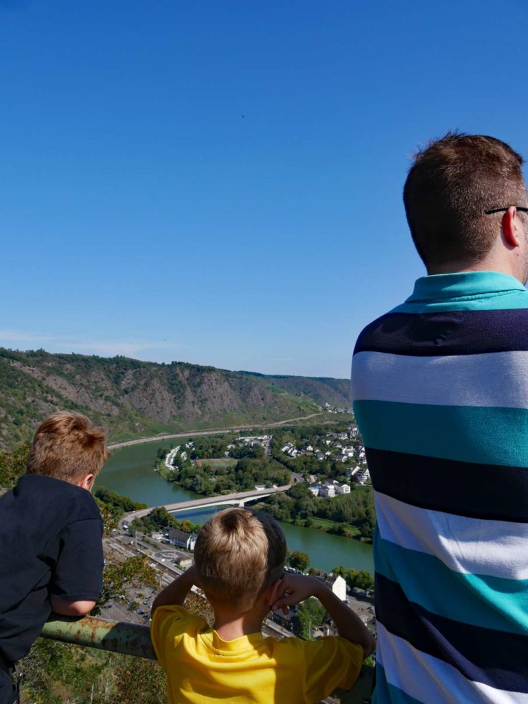 ausblick-pinnerkreuz-sesselbahn-cochem-mit-kindern