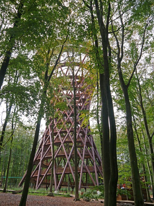 camp-adventure-aussichtsturm-mon-mit-kindern