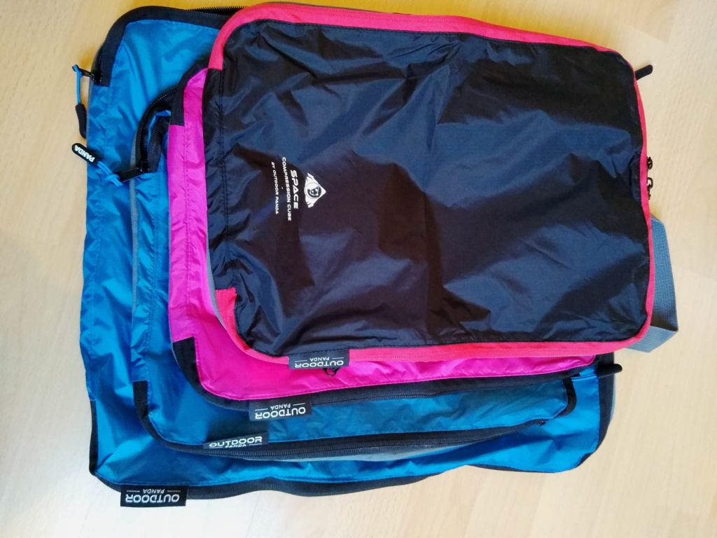 Packliste Reisen mit Handgepäck packwuerfel-packliste-weltreise-mit-kindern