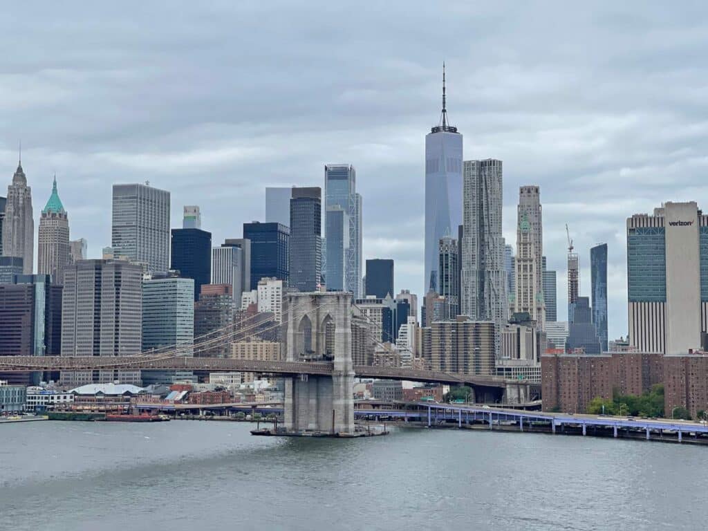 Checkliste Weltreise mit Kindern - alles was ihr beachten solltet blick-manhattan-bridge-skyline-new-york-city-weltreise-organisieren