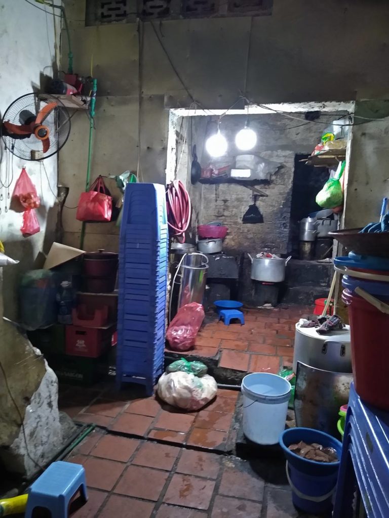 Hanoi mit Kindern erleben - die Wohnung über der Suppenküche airbnb-suppenkueche-vietnam-hanoi-mit-kindern