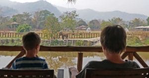 Read more about the article Unvergessliche Nordthailand Rundreise: Highlights auf der Zugreise von Bangkok nach Chiang Mai