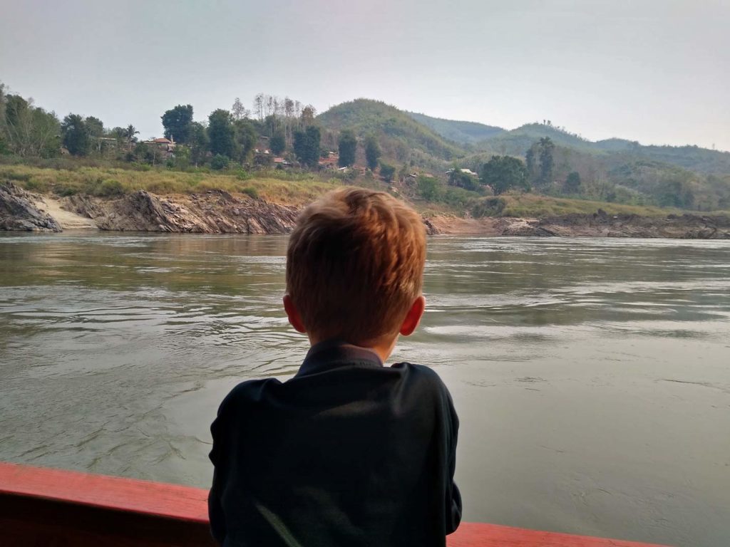 Laos mit Kindern - mit dem Slowboat nach Luang Prabang slowboat-fahrt-mekong-laos-mit-kindern