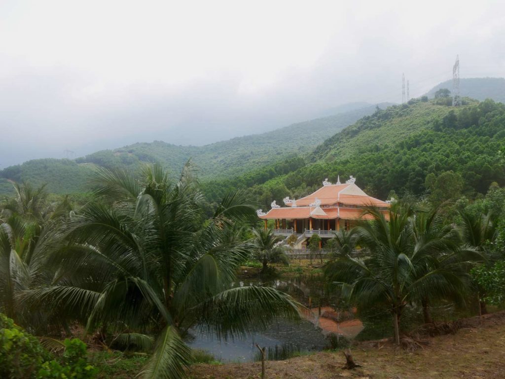 Hue in Vietnam - alte Kaiserstadt im Herzen Vietnams wetterschneise-wolkenpass-vietnam-mit-kindern-top-10-highlights-suedostasien