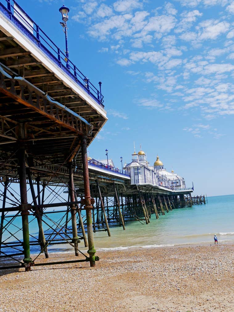 pfeiler-pier-seebad-am-wasser-eastbourne-route-england-roadtrip-mit-kindern