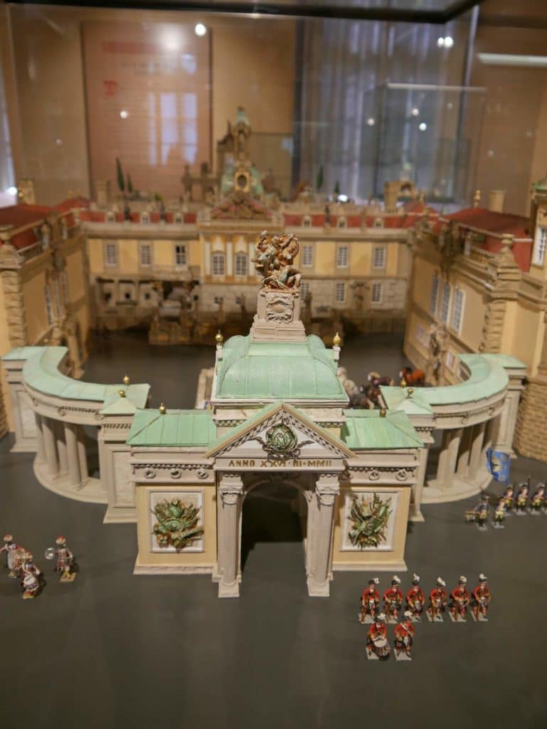 Thüringer Schiefergebirge - mehr als nur die Feengrotten Saalfeld rococo en miniature rudolstadt thüringen mit kindern