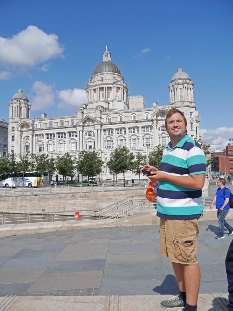 the-three-graces-liverpool-mit-kindern