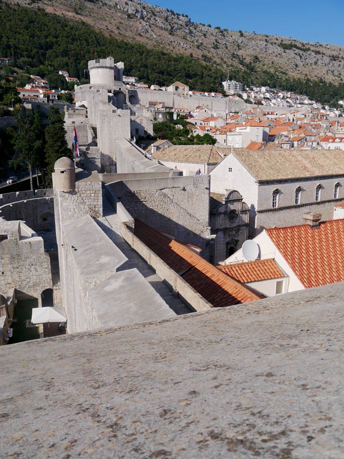 dubrovnik-stadtmauer-dalmatien-mit-kindern