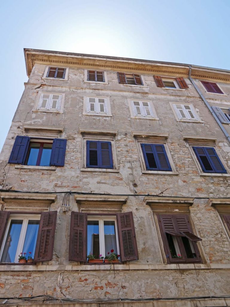Istrien mit Kindern - Familienurlaub in Kroatiens Norden stadtfuehrung-sehenswuerdigkeiten-pula-istrien-mit-kindern