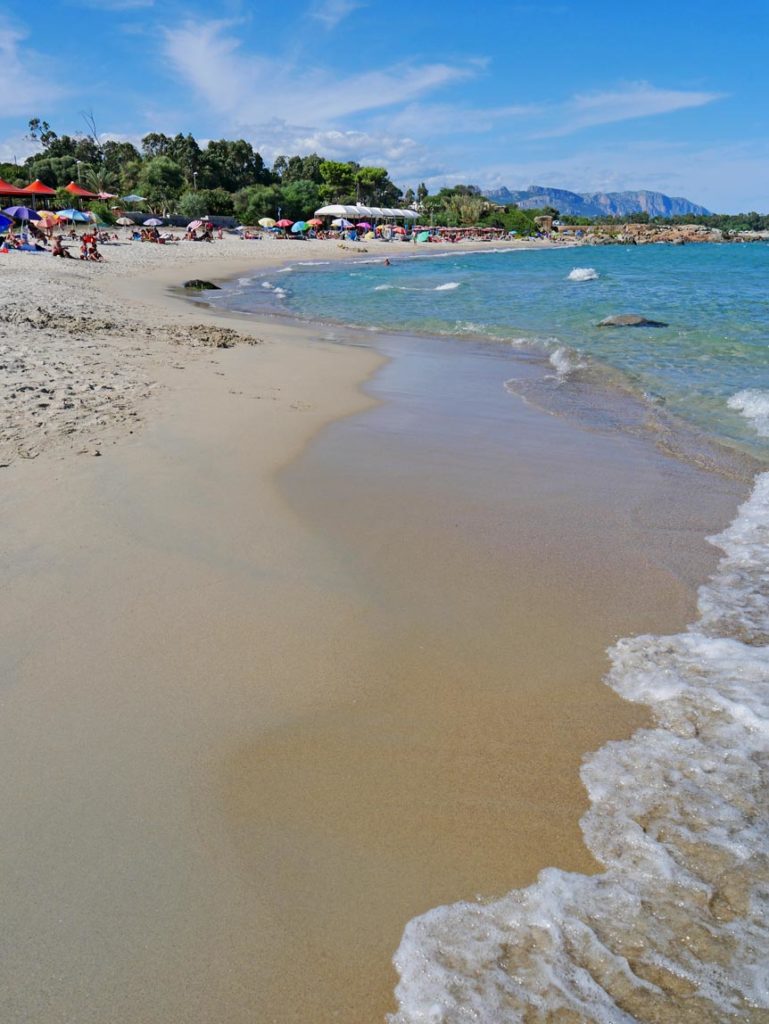 Sardinien mit Kindern - 9+ Highlights für den Familienurlaub schoenster-strand-sardinien-urlaub-mit-kindern