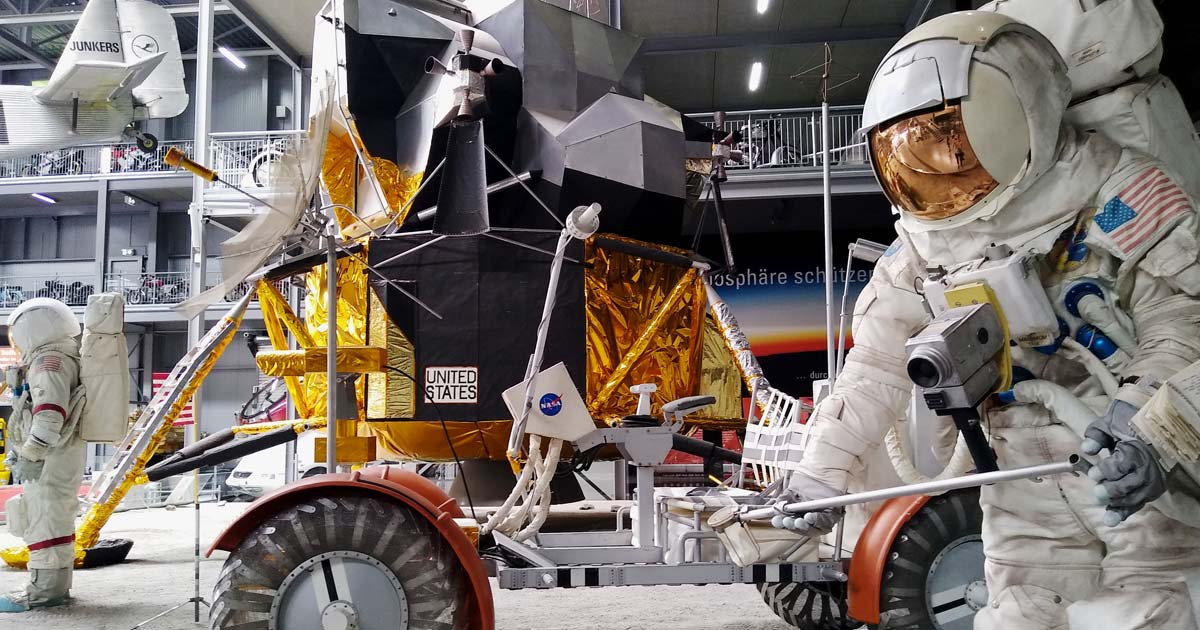 Du betrachtest gerade Weltraum für Kinder erklärt 🚀 zwischen Sternenstaub und Raketen
