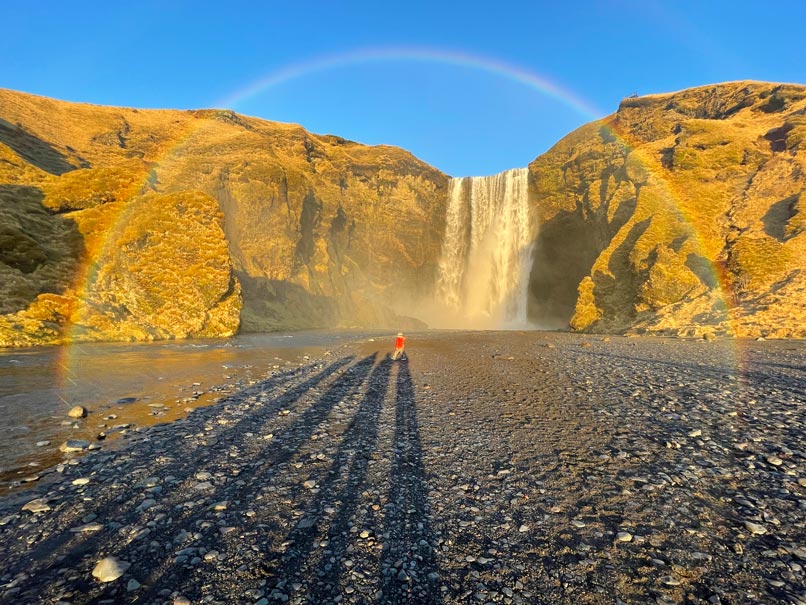 skogafoss-sehenswuerdigkeiten-island-sueden