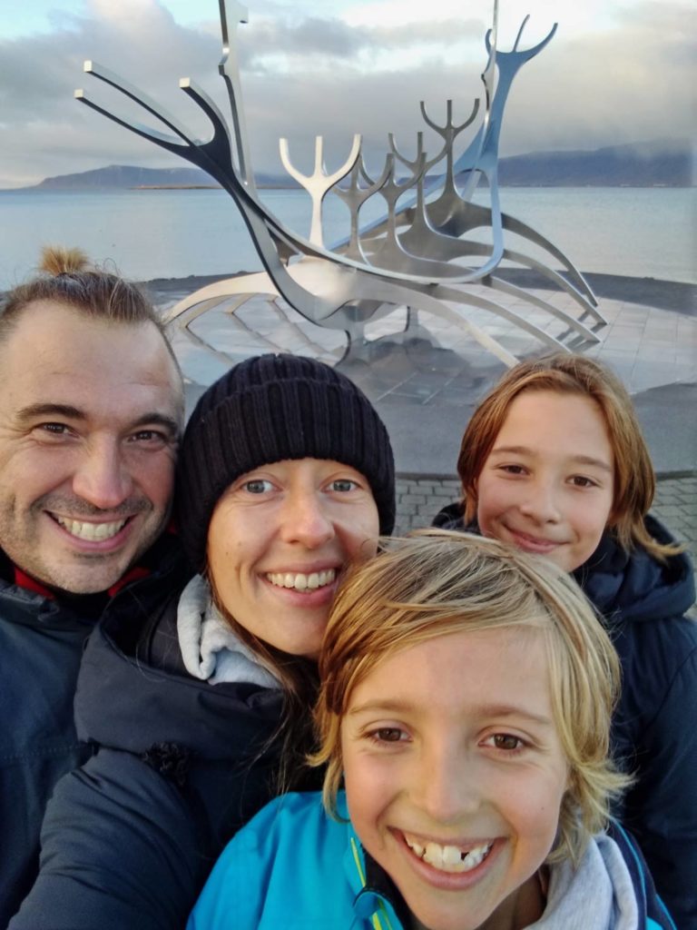 sunvoyager-sightseeing-reykjavik-mit-kindern-roadtrip-island