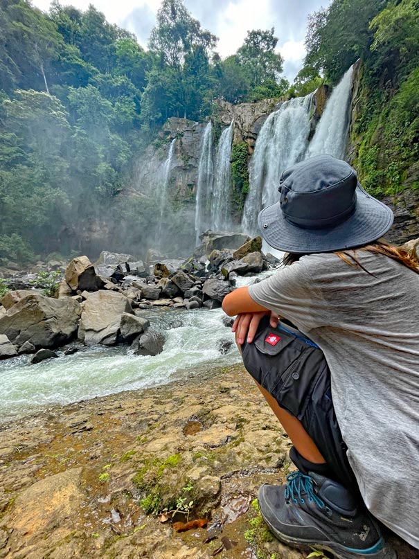 nauyaca-wasserfall-pazifikkueste-costa-rica-mit-kindern