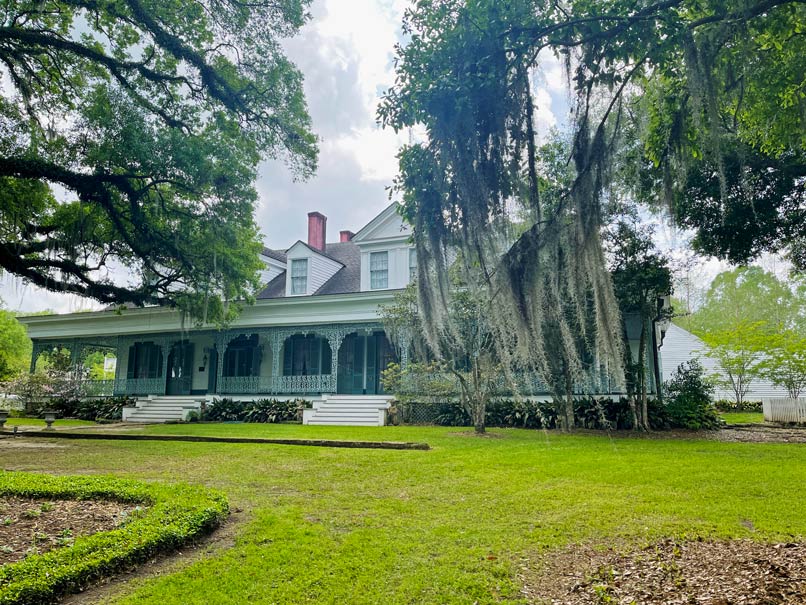 Von der Ostküste zur Westküste der USA - unsere Route quer durch die Vereinigten Staaten myrtels-plantation-haunted-house-reise-durch-die-usa