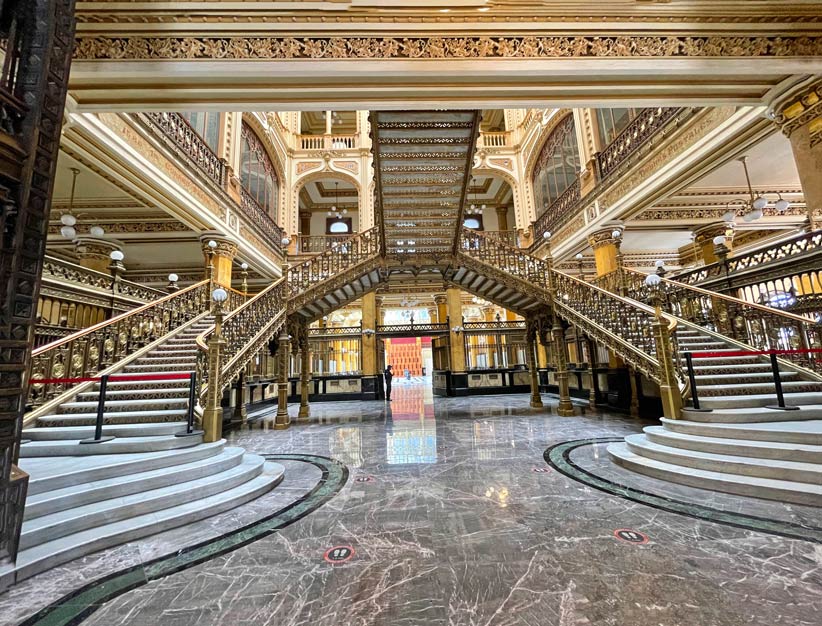 mexiko-city-historisches-postamt-palacio-correos-seheswuerdigekeiten