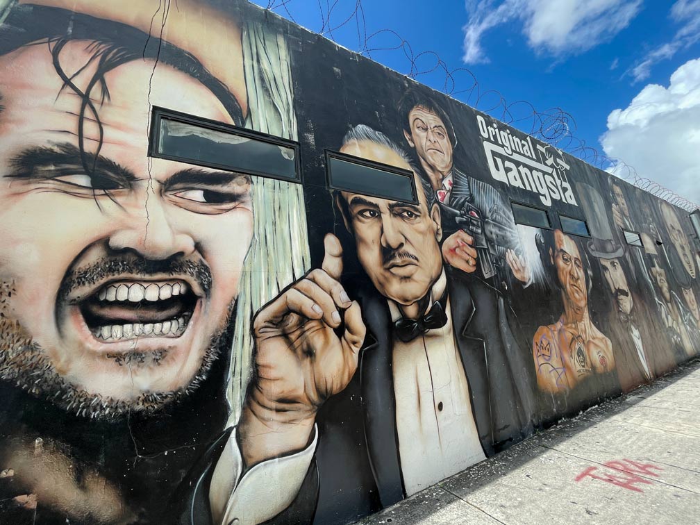 gangster-streetart-sehenswuerdigkeiten-miami-roadtrip-ostkueste-florida-nach-washington-dc