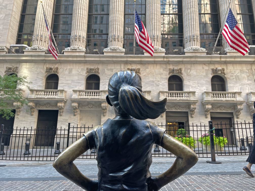 stock-exchange-fearless-girl-new-york-city-highlights-und-fotospots