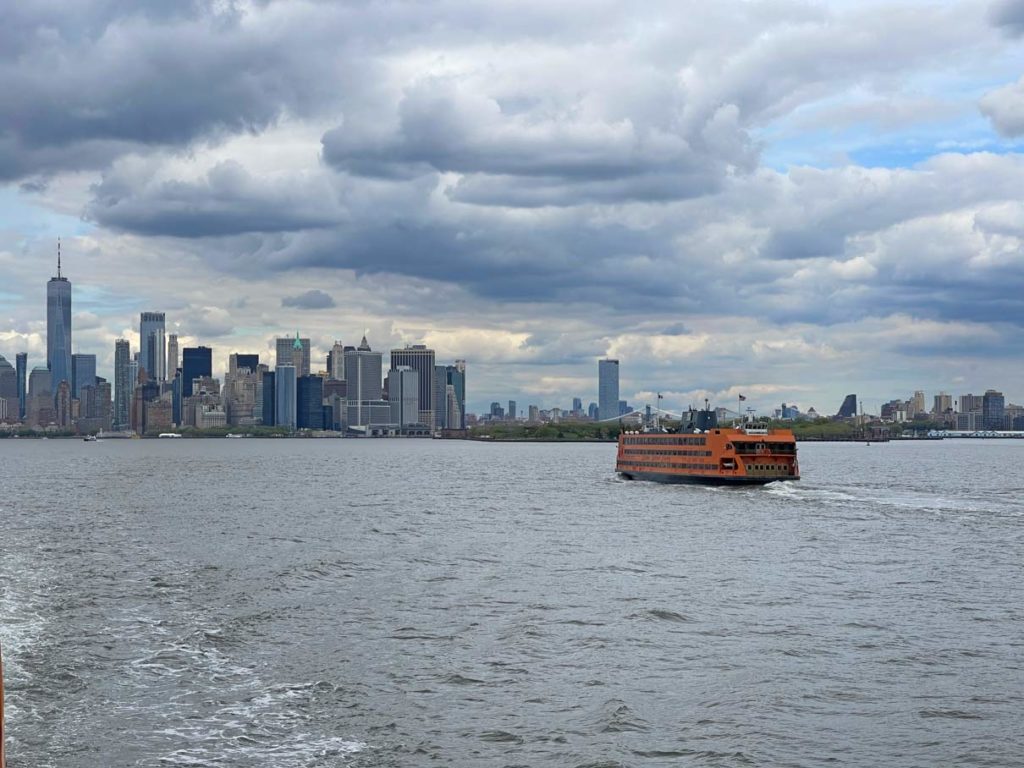 skyline-new-york-city-kostenlose-sehenswuerdigkeiten-staten-island-ferry