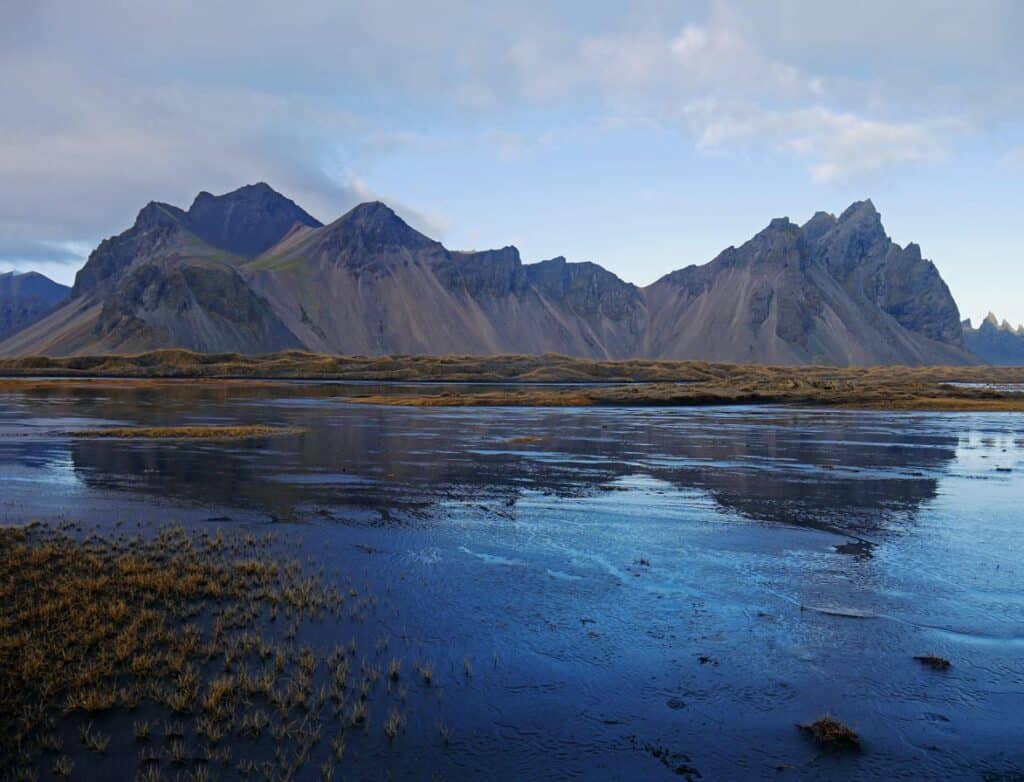 Island Rundreise in 10 Tagen - Zwei Routen für einen unvergesslichen Urlaub mit Kindern stokksnes-fotospot-island-rundreise-10-tage