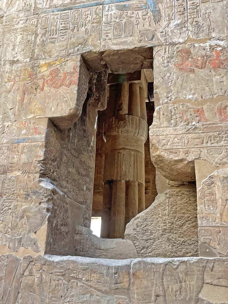 aegyptische-hyroglyphen-tempel-luxor