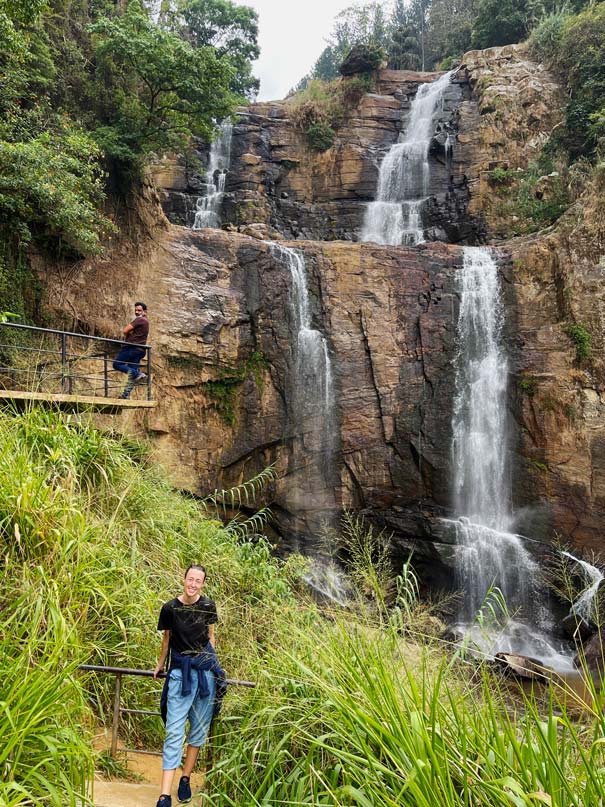 nuwara-eliya-mit-kindern-sri-lanka-reisebericht