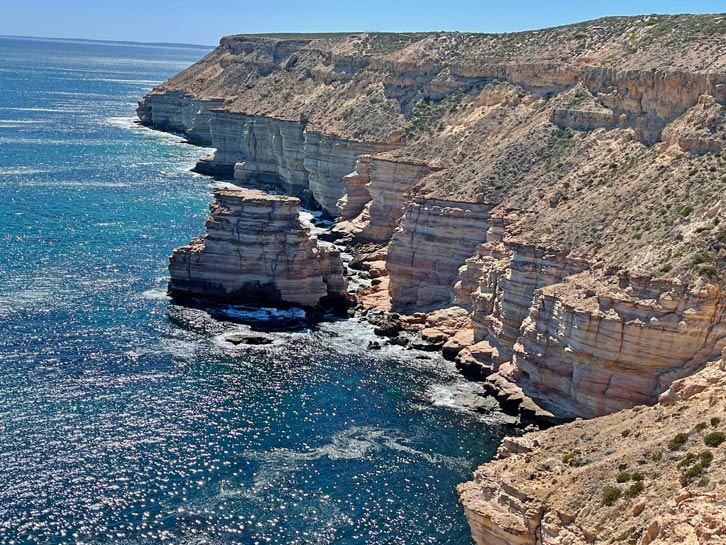 blick-auf-kuesten-klippen-im-kalbarri-nationalpark-in-western-australia