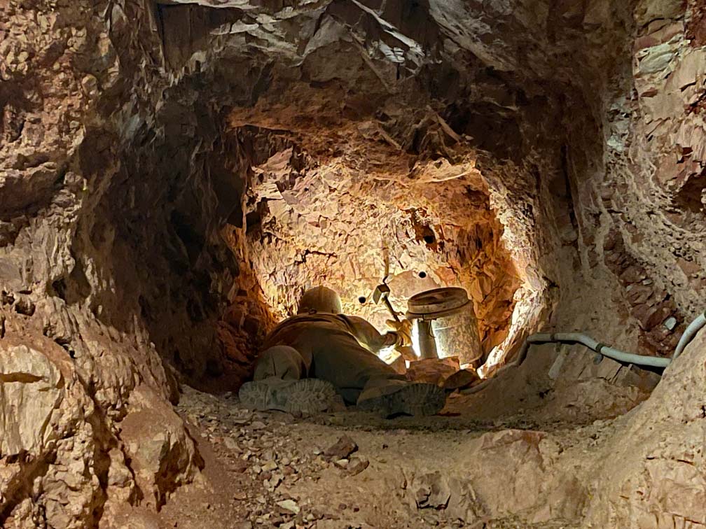 besuch goldmine tennant creek in australien