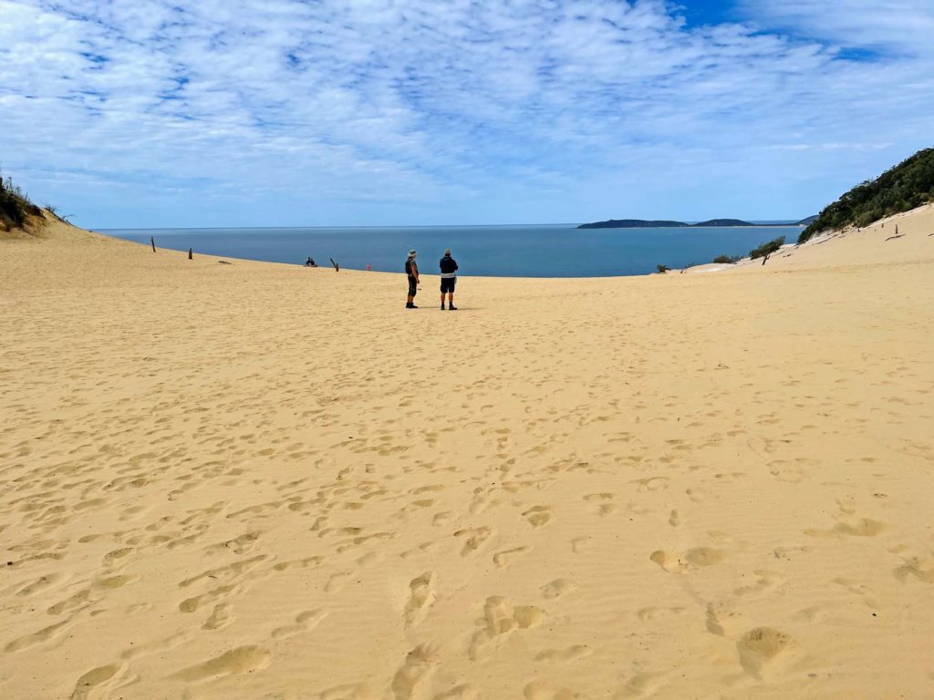 Route für den Roadtrip von Cairns nach Brisbane im Camper carlo-sand-blow-roadtrip-cairns-nach-brisbane-im-wohnmobil