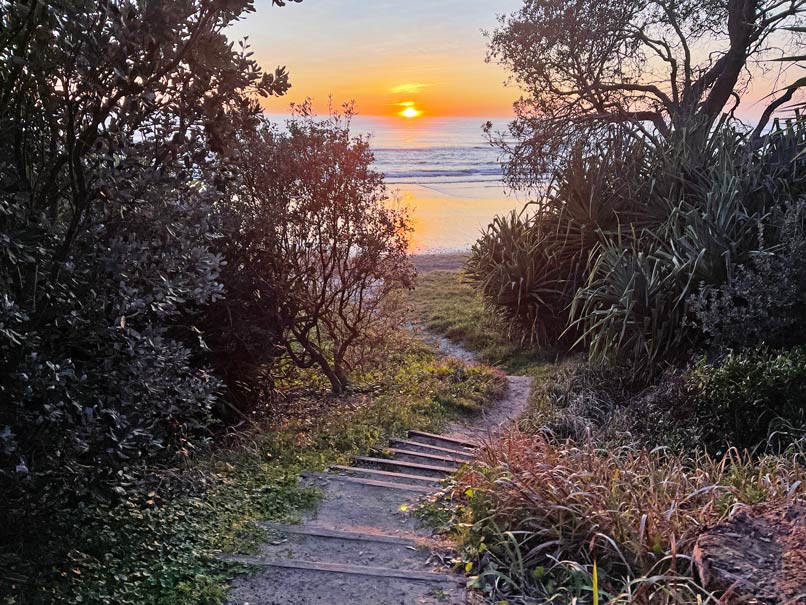 sonnenaufgang-ostkueste-australien-yuraygir-nationalpark-campingplatz-brisbane-sydney