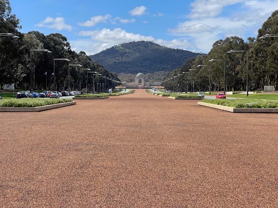 anzac-parade-canberra-australian-war-memorial
