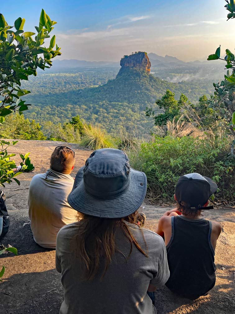Fotoparade 2022 - die schönsten Bilder unseres Weltreisejahres sirigiya-sri-lanka-fotoparade-2022