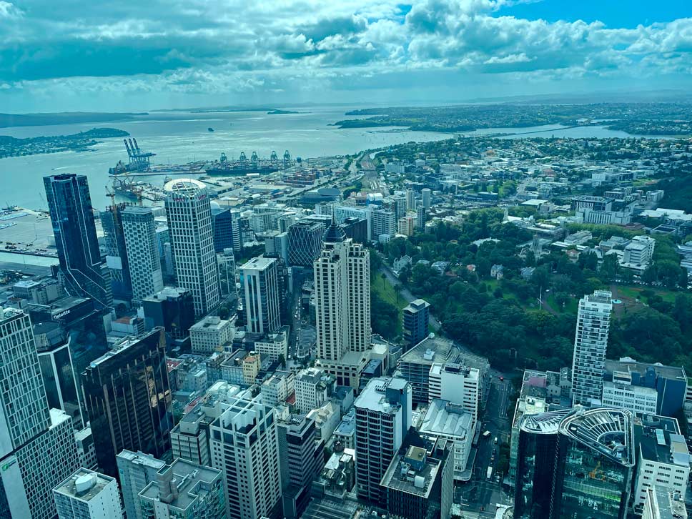 blick-skytower-auckland-sehenswuerdigkeiten-nordinsel-neuseeland