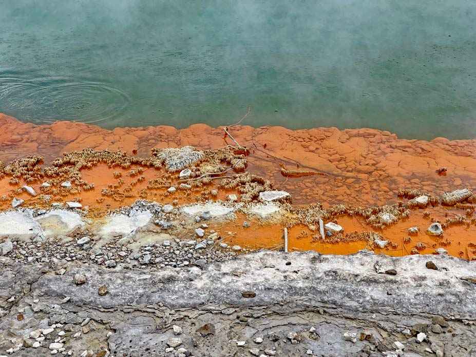 champagne-pool-wai-o-tapu-rotorua-sehenswuerdigkeiten