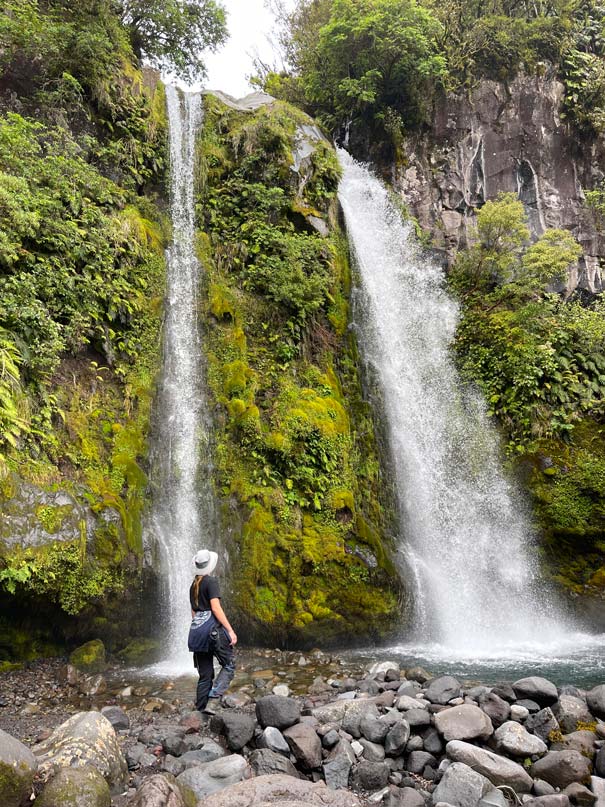 dawson-falls-egmont-nationalpark-reisebericht-neuseeland-nordinsel-mit-kind