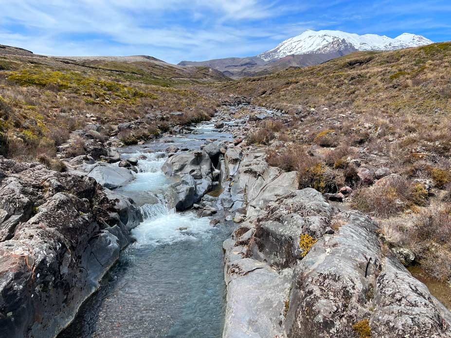 Route Nordinsel Neuseeland - 7 unvergessliche Highlights für euren Roadtrip mit Mietwagen oder Camper tongariro-nationalpark-wanderungen-sehenswuerdigkeiten-neuseeland-nordinsel-mit-kind