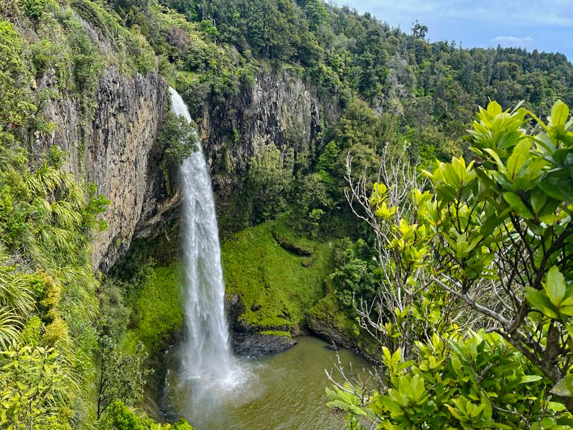 bridal-veil-falls-neuseeland-nordinsel-schoenste-wasserfaelle