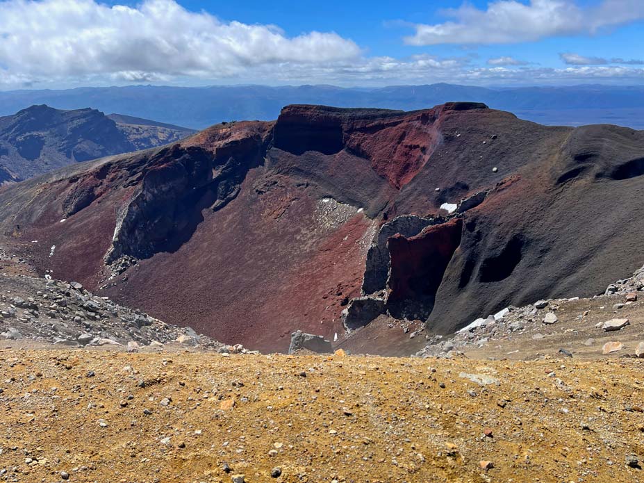 redcrater-tongariro-crossing-neuseeland-wanderungen-nordinsel